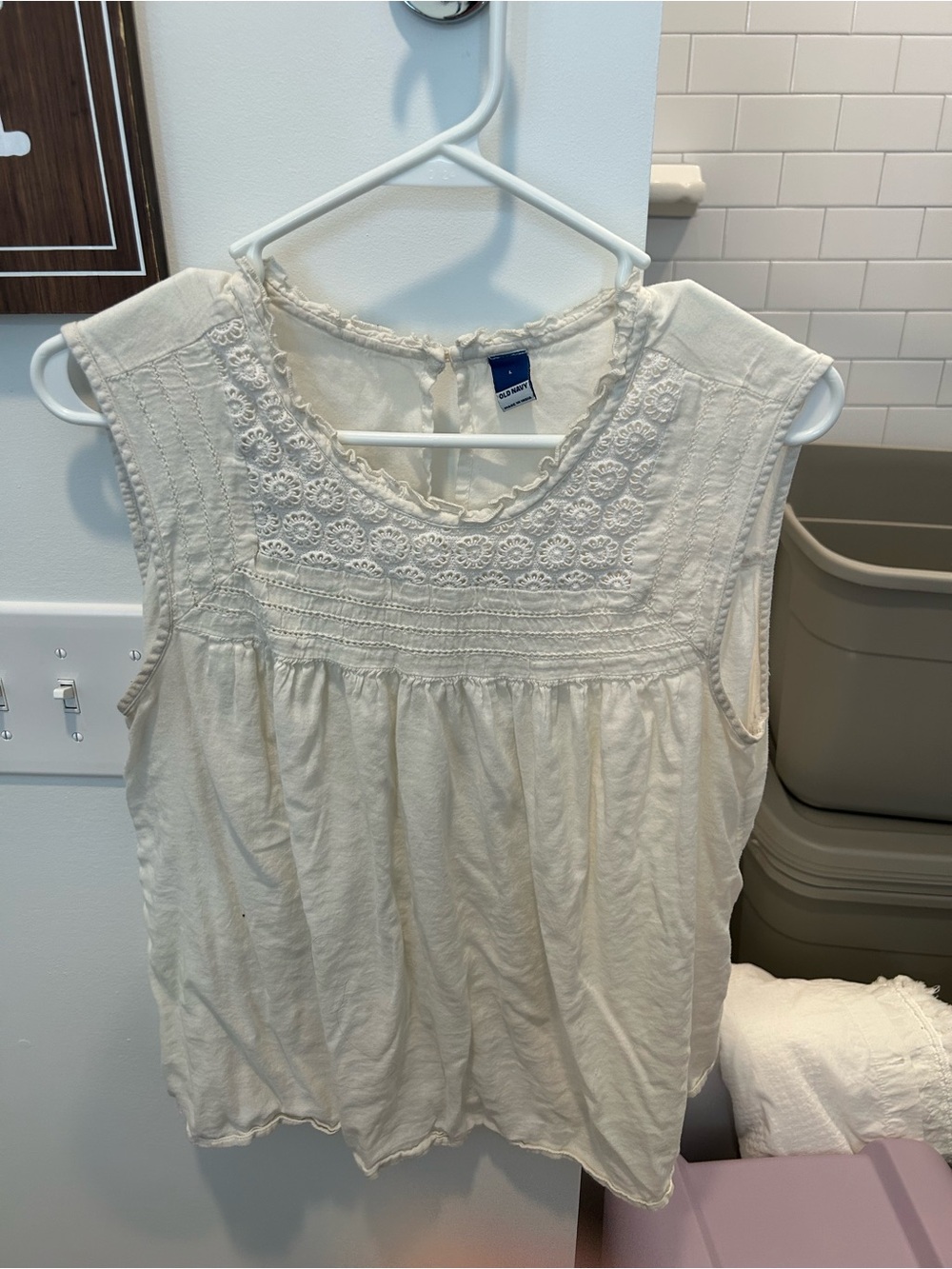 Old Navy Cream Crochet Yoke Sleeveless Blouse